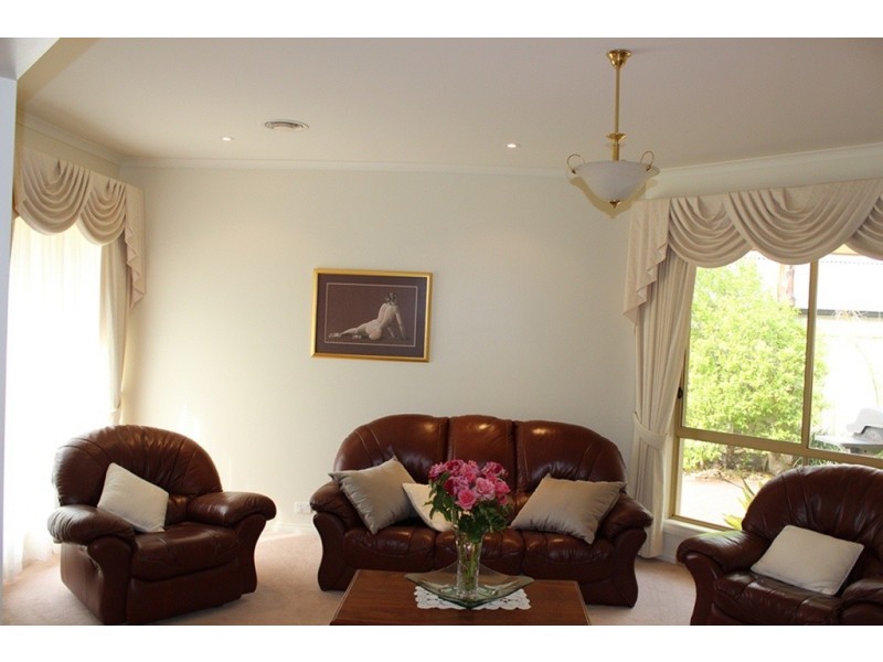 11 Goldfinch Court Murray Downs Via, Swan Hill VIC 3585