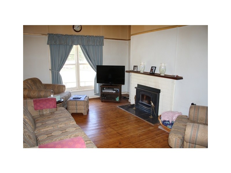 14 R Burns Road, Edenhope VIC 3318