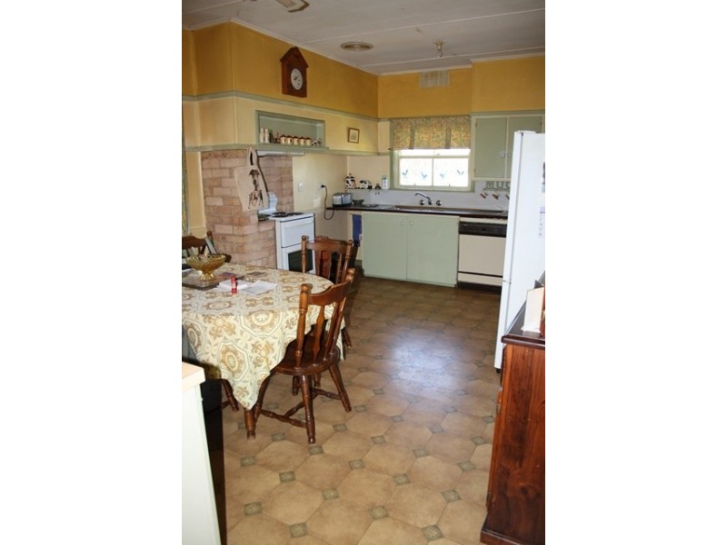 14 R Burns Road, Edenhope VIC 3318