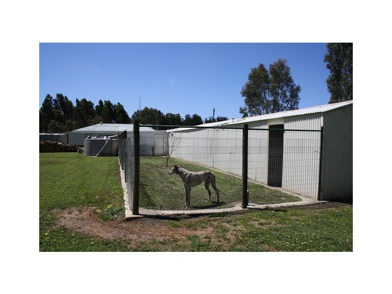 14 R Burns Road, Edenhope VIC 3318