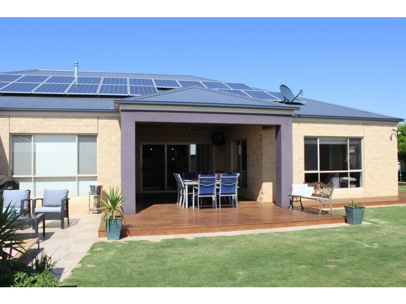 26 Boree Drive, Swan Hill VIC 3585