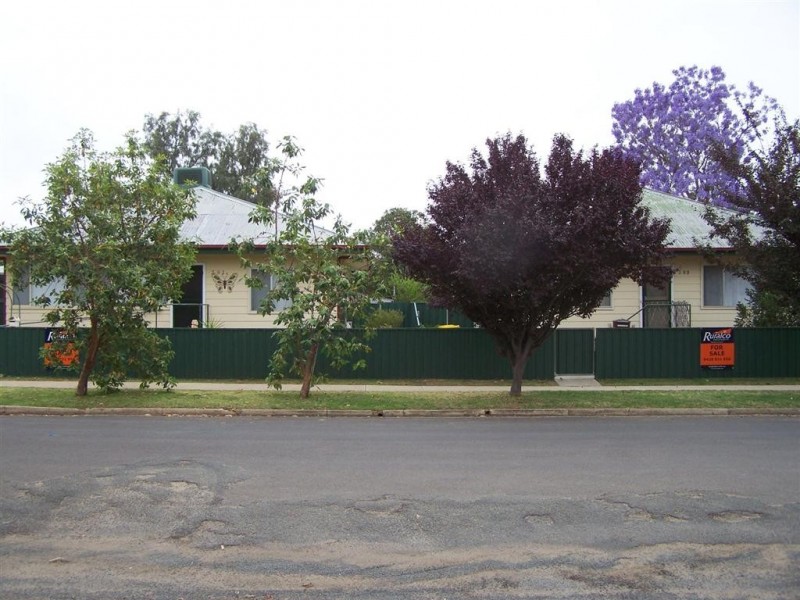 389-391 Macgregor St, Hay NSW 2711