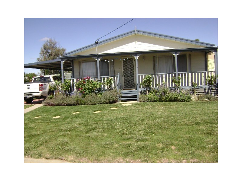 2 Riverwood Drive, Kerang VIC 3579
