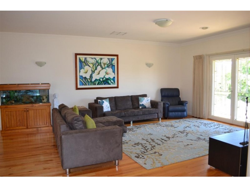 54 Tootle Street, Kilmore VIC 3764