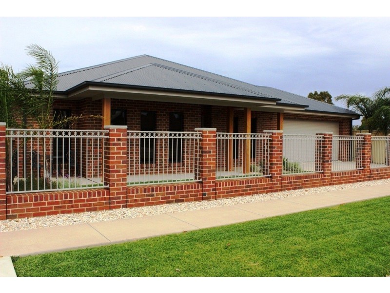 5 Palaroo Street, Swan Hill VIC 3585