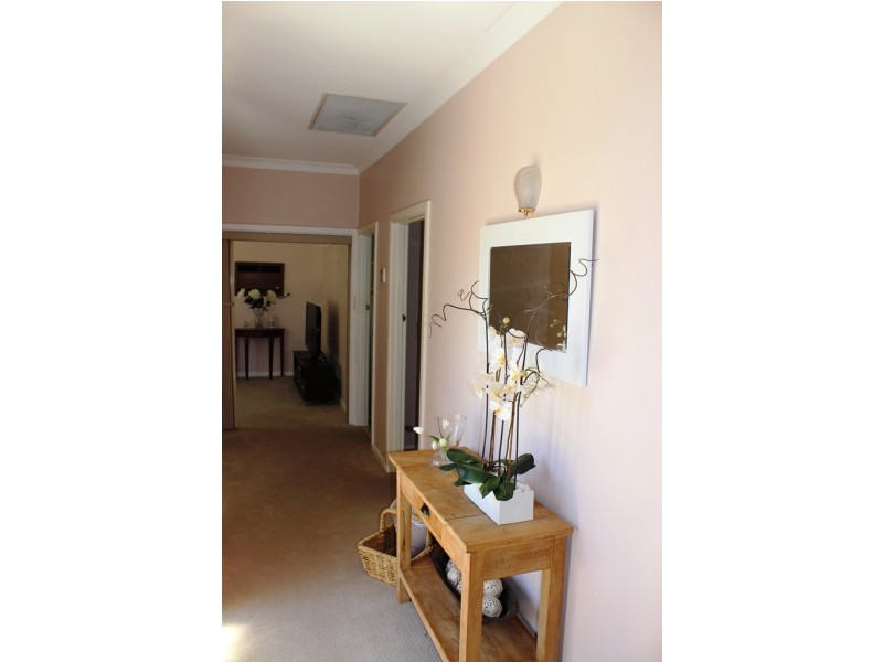 2 Cobham Avenue, Swan Hill VIC 3585