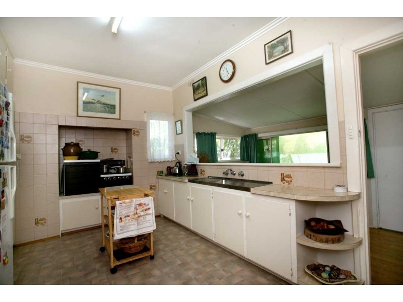 41 Mansfield Road, Euroa VIC 3666