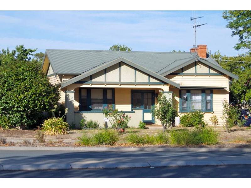 126 Binney Street, Euroa VIC 3666