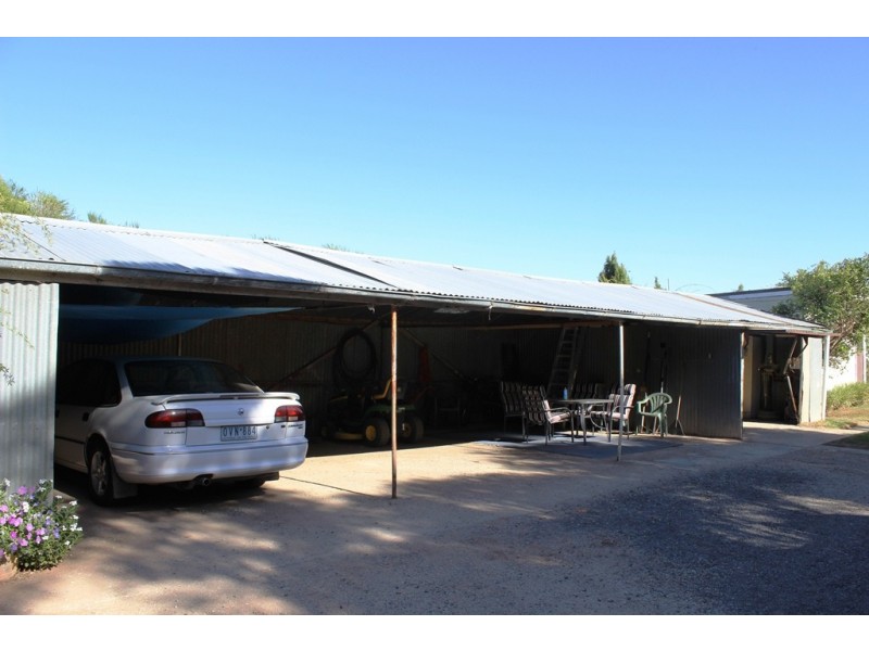 238 Tyntynder Central Road, Swan Hill VIC 3585