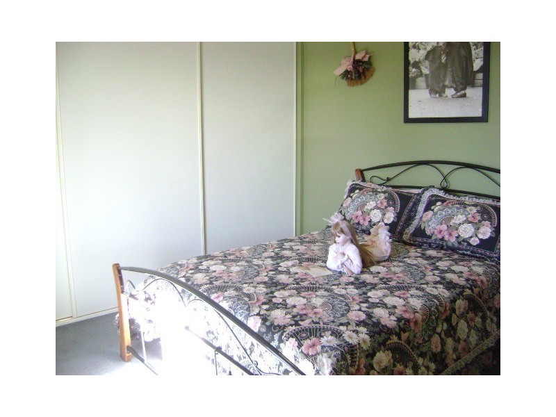 35 Borough Drive, Kerang VIC 3579