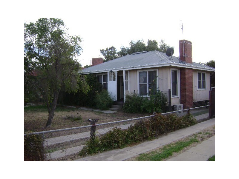 75 Pay Street, Kerang VIC 3579