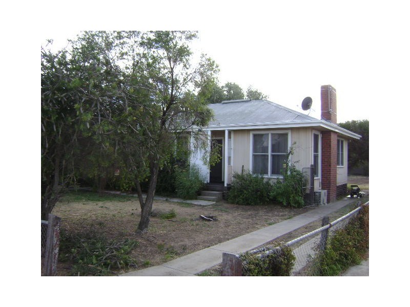 75 Pay Street, Kerang VIC 3579