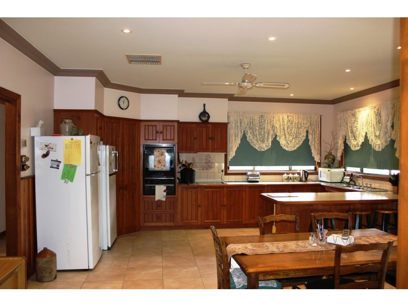 212 Murrawee Road, Murrawee VIC 3586