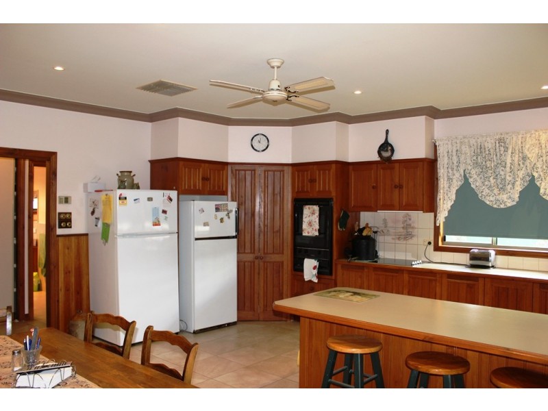 212 Murrawee Road, Murrawee VIC 3586