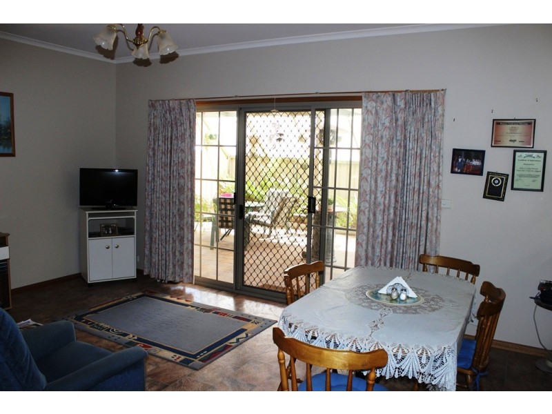 24 Gillespie Stree, Swan Hill VIC 3585