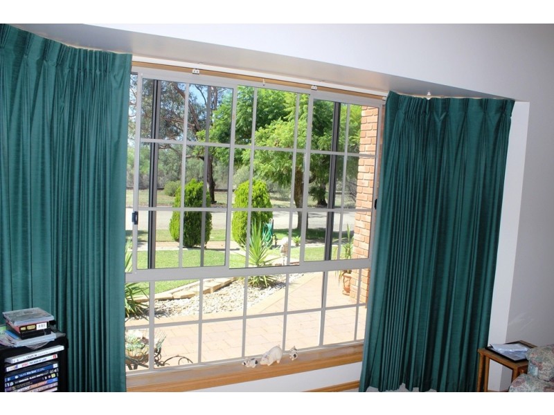 24 Gillespie Stree, Swan Hill VIC 3585