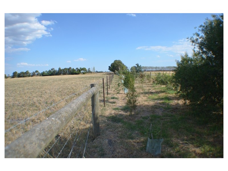 Caldermeade VIC 3984