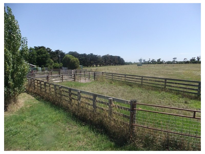 Caldermeade VIC 3984