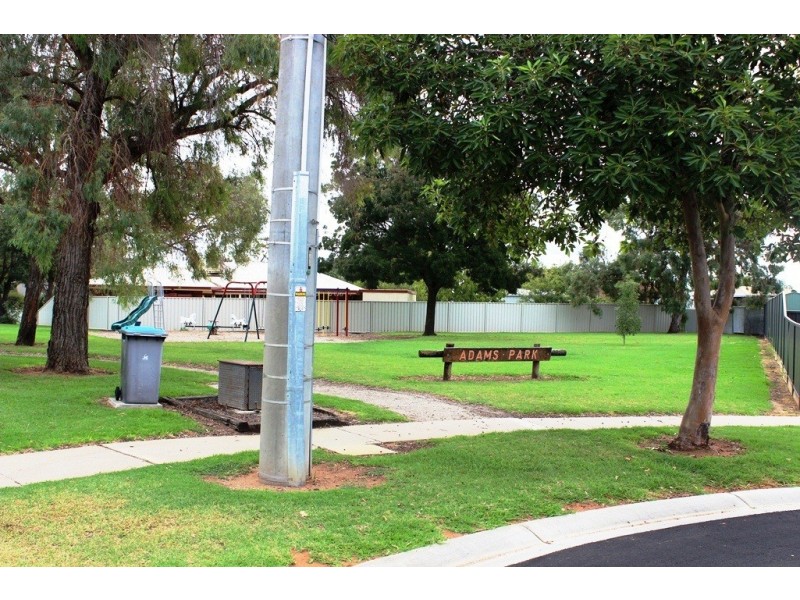 7 Ellwood Court, Swan Hill VIC 3585