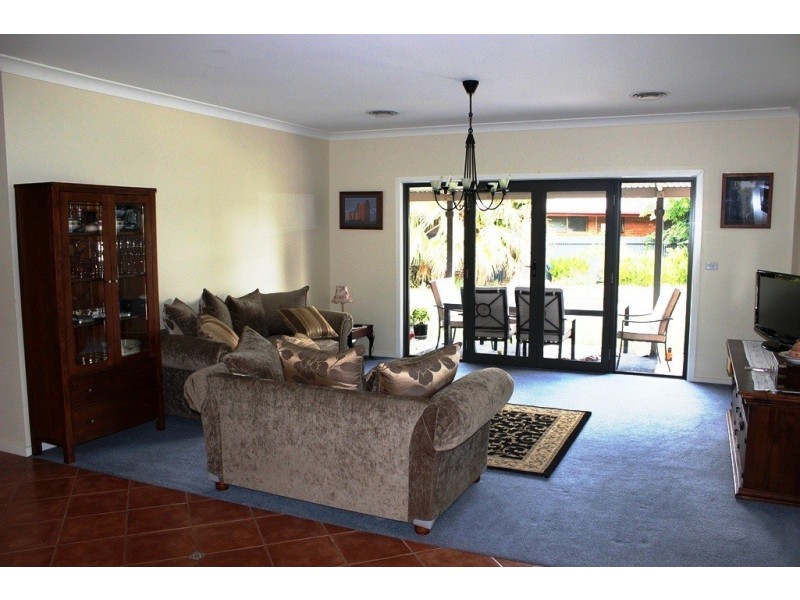 7 Ellwood Court, Swan Hill VIC 3585