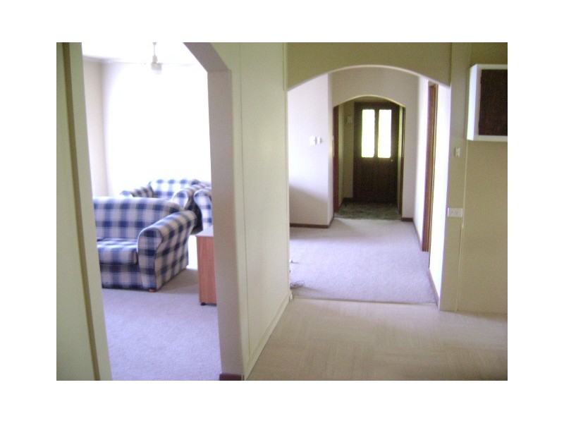 8 Park Road, Kerang VIC 3579