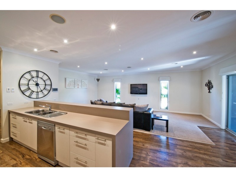 2 Melis Street, Swan Hill VIC 3585