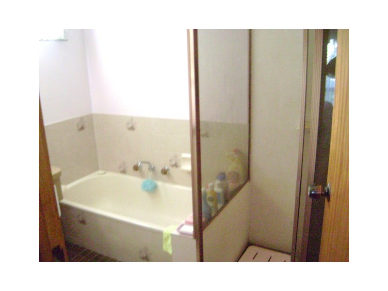 2A Park Road, Kerang VIC 3579