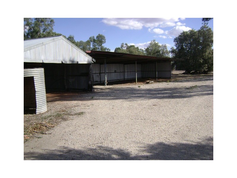 691 Murrabit West Road, Murrabit West VIC 3579