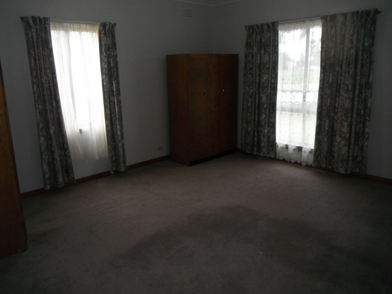 43 Mary St, Heyfield VIC 3858