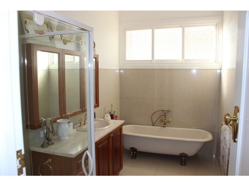 49 Gummow Street, Swan Hill VIC 3585