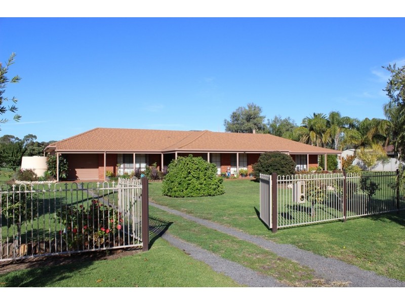 13 Mortoo Street, Swan Hill VIC 3585