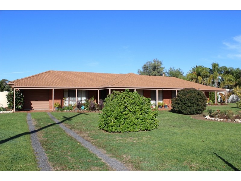 13 Mortoo Street, Swan Hill VIC 3585