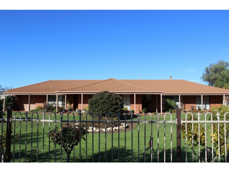 13 Mortoo Street, Swan Hill VIC 3585