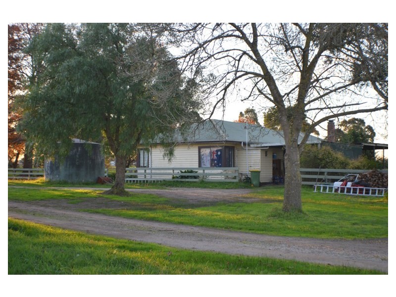 Pakenham South VIC 3810