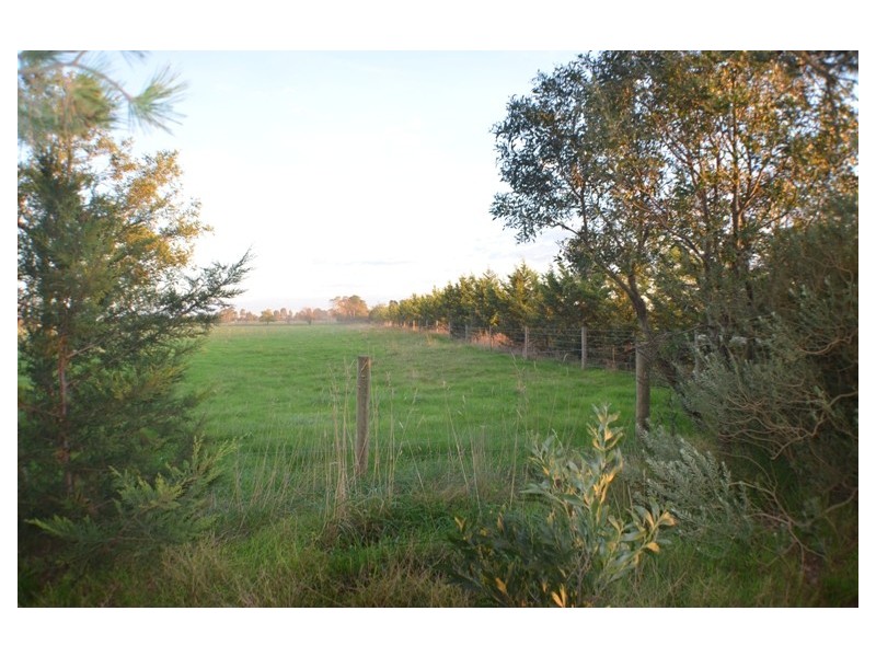 Pakenham South VIC 3810