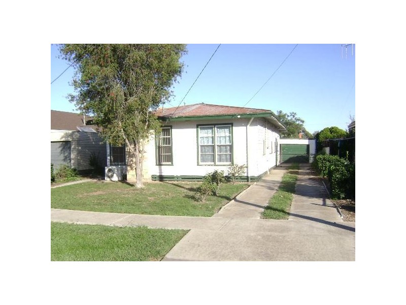 68 Pay Street, Kerang VIC 3579