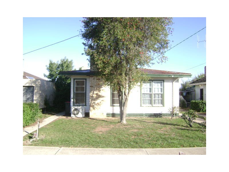 68 Pay Street, Kerang VIC 3579