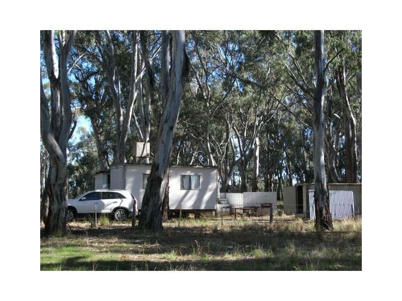 00 Edwards River, Barham NSW 2732