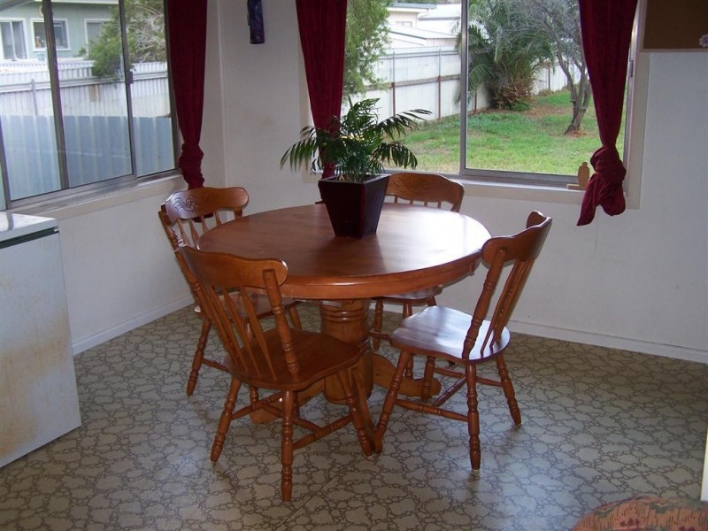 317 Church St, Hay NSW 2711