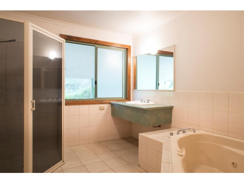 231 Grampians Rd, Halls Gap VIC 3381