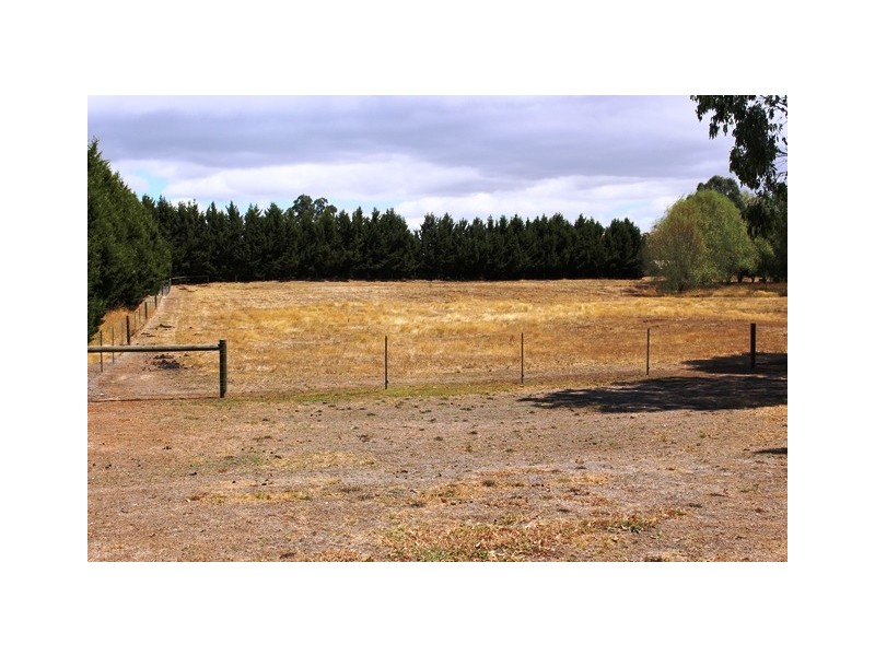 -405 UT Creek Rd, Alexandra VIC 3714