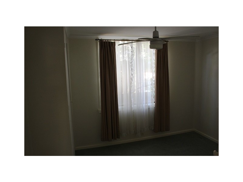 13 Hillside Ave, Eildon VIC 3713