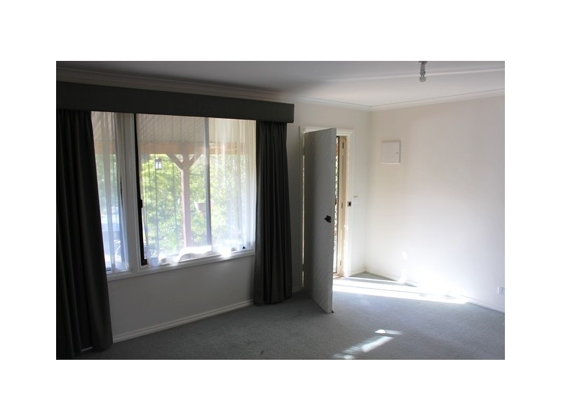 13 Hillside Ave, Eildon VIC 3713