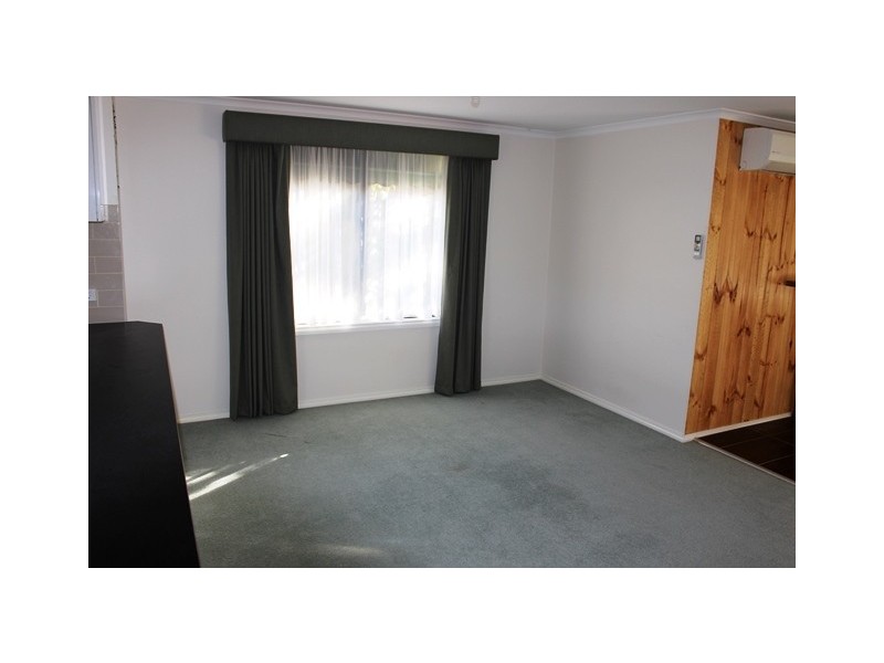 13 Hillside Ave, Eildon VIC 3713