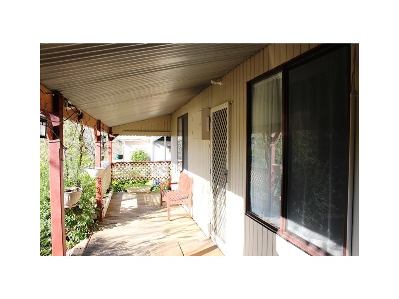 13 Hillside Ave, Eildon VIC 3713