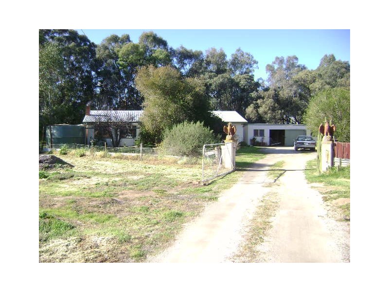 156 Lower Loddon Road, Kerang VIC 3579