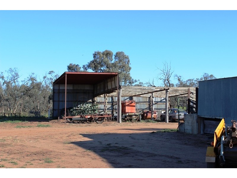 5083 Murray Valley Highway, Swan Hill VIC 3585