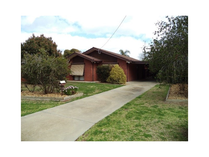 10 Loddon Crescent, Kerang VIC 3579