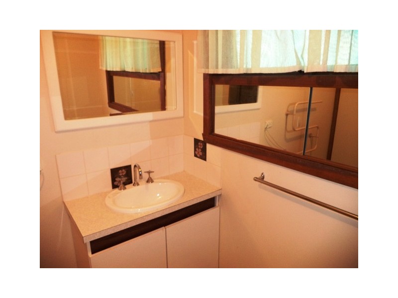 10 Loddon Crescent, Kerang VIC 3579