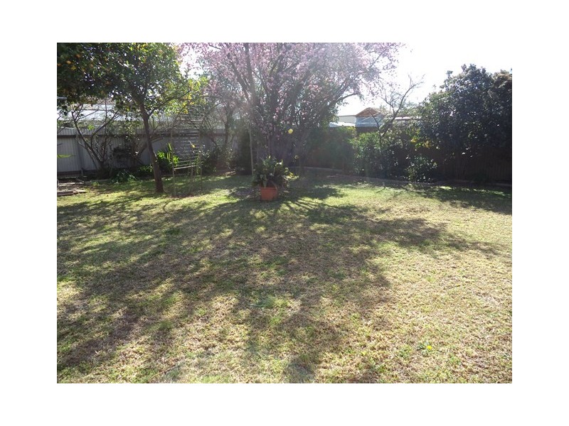 10 Loddon Crescent, Kerang VIC 3579